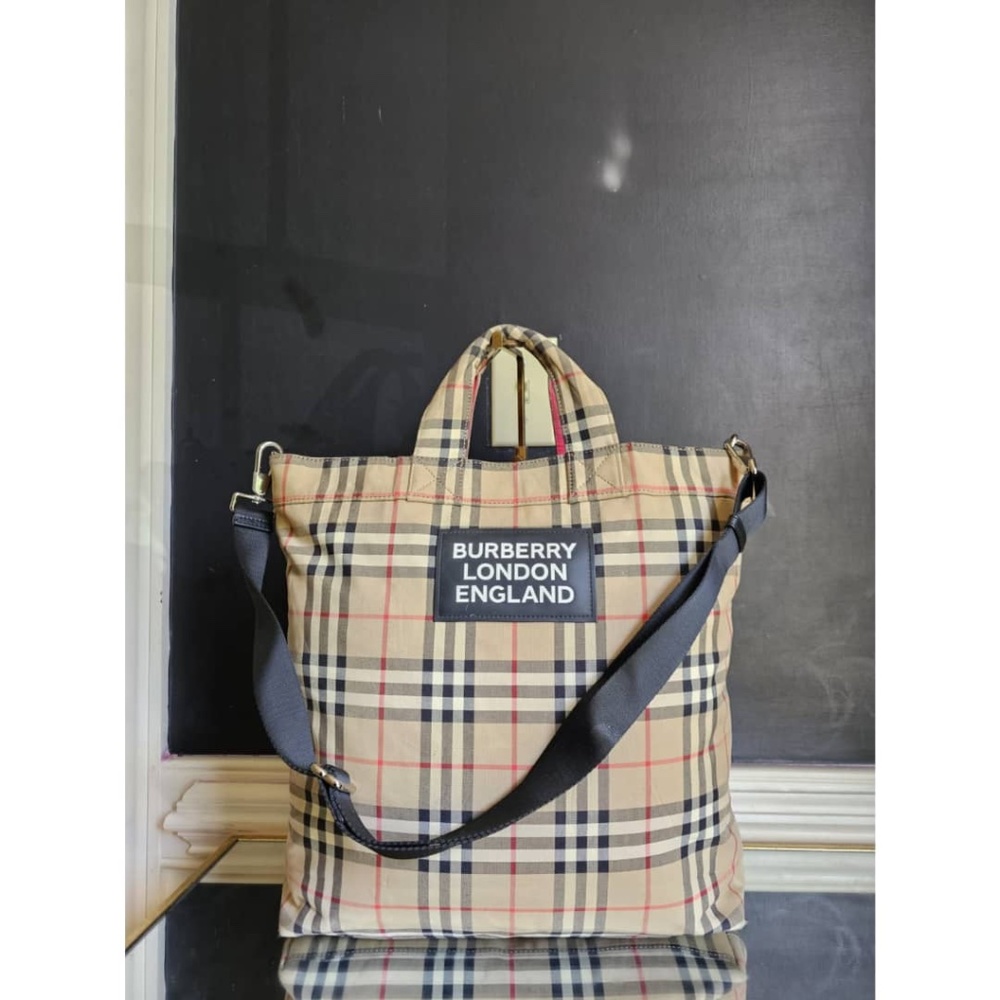 Authentic BURBERRY Artie Vintage Check Tote Bag